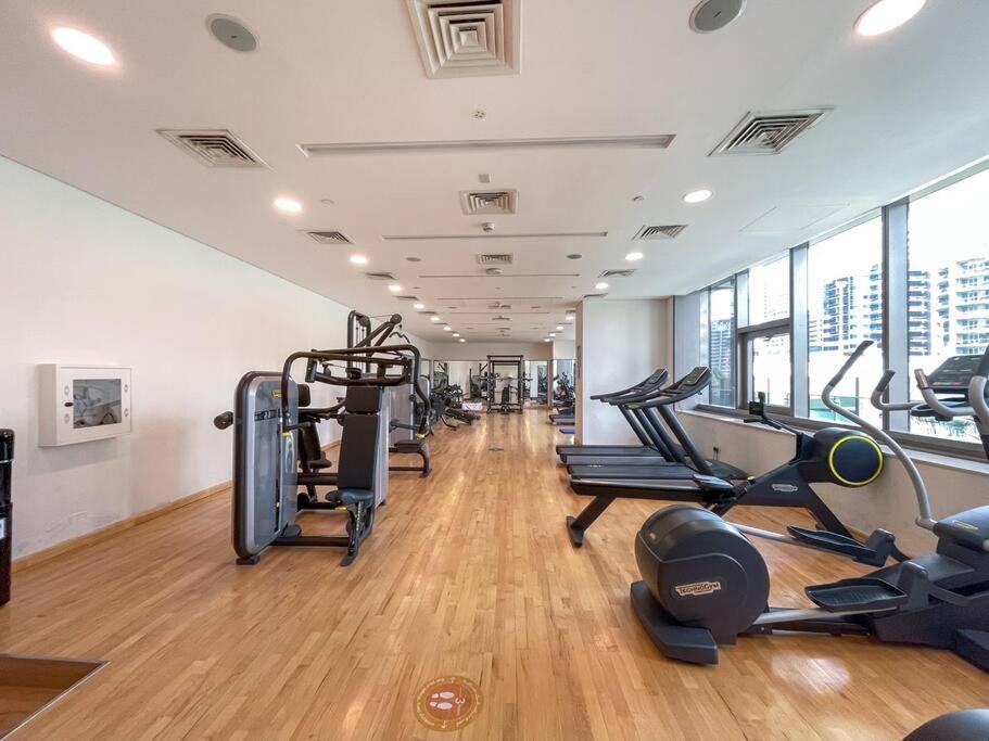 Cozy Studio In Sparkle Tower Jbr By Suiteable Dubai Exteriör bild