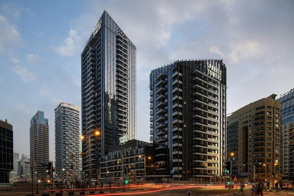 Cozy Studio In Sparkle Tower Jbr By Suiteable Dubai Exteriör bild