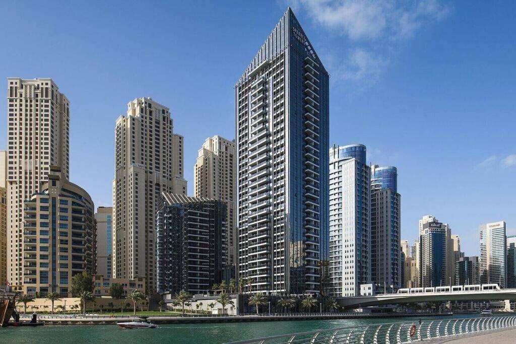 Cozy Studio In Sparkle Tower Jbr By Suiteable Dubai Exteriör bild