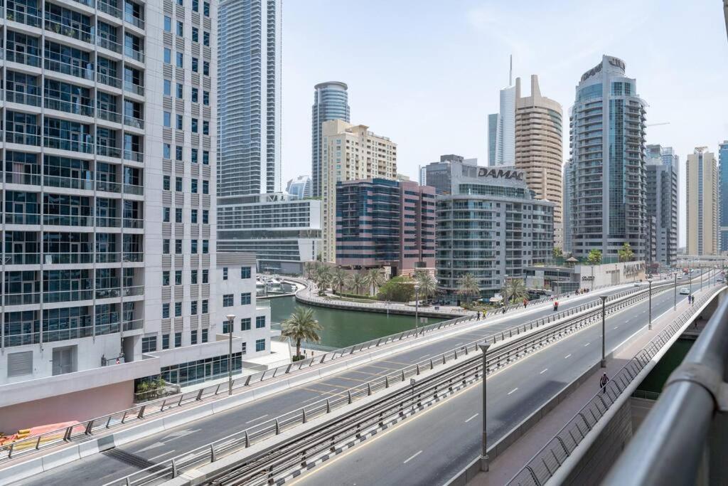Cozy Studio In Sparkle Tower Jbr By Suiteable Dubai Exteriör bild